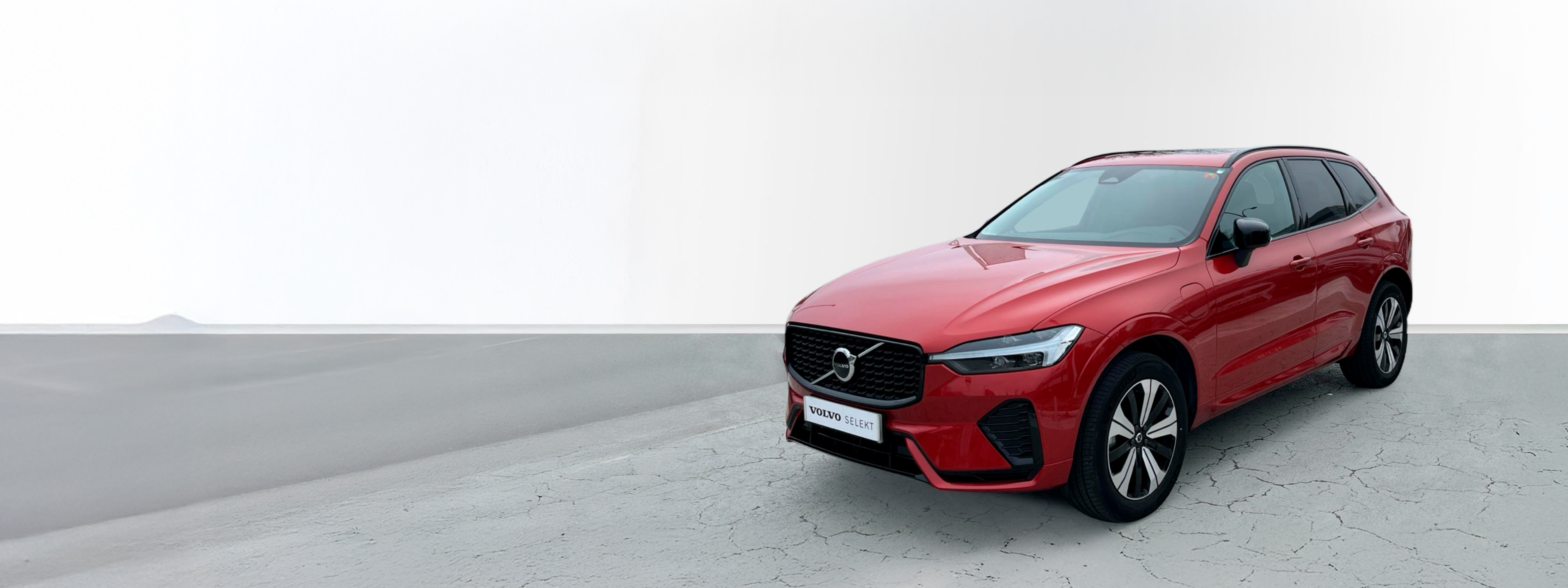 Volvo XC60 2.0 T6 AWD Recharge Plus Dark Auto